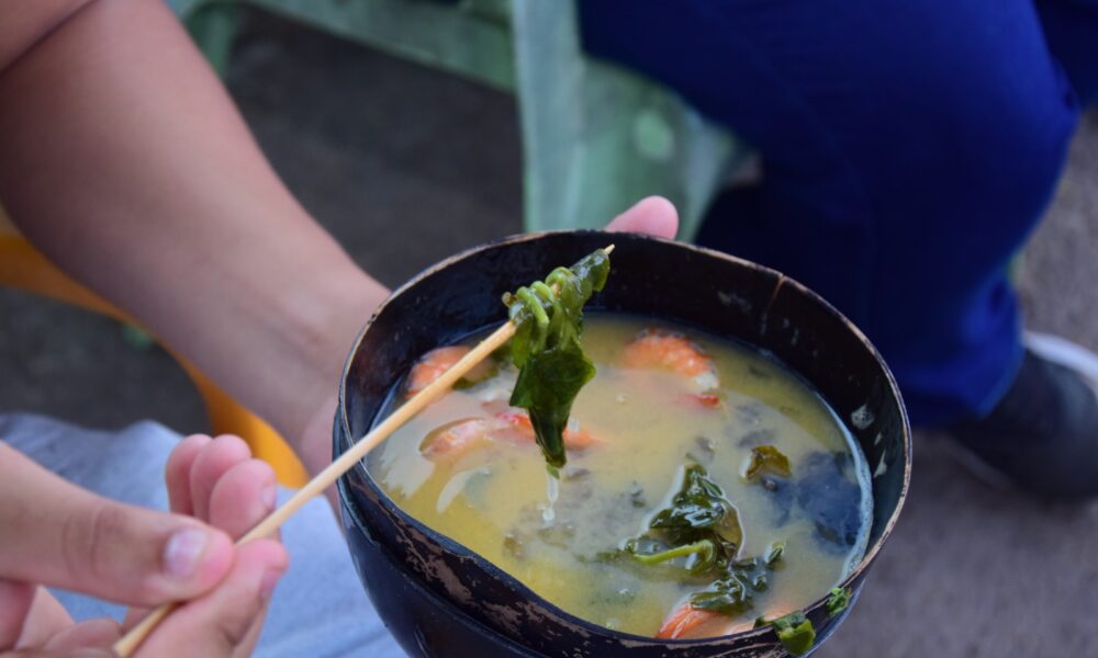 comida-mais-pesquisada-em-2023-e-fonte-de-renda-ha-35-anos-para-empreendedora