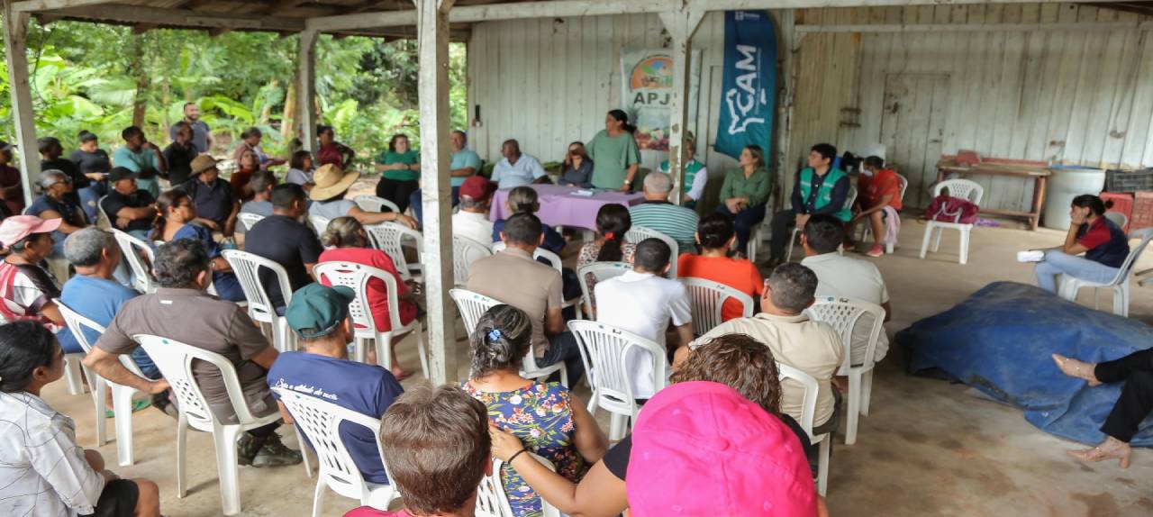 seguranca-juridica-centro-de-apoio-aos-municipios-se-reune-com-associacao-agroindustrial-para-debater-regularizacao-fundiaria-no-jardim-das-copaibas-|-ale-rr-|-assembleia-legislativa-de-roraima