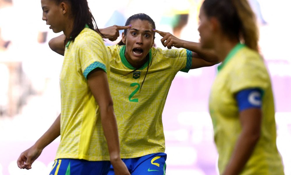 futebol-feminino-perde-para-a-espanha,-mas-avanca-para-as-oitavas