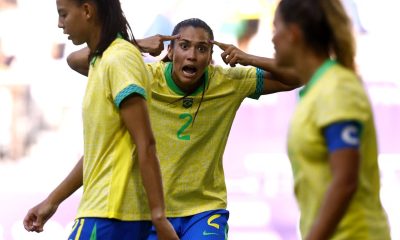 futebol-feminino-perde-para-a-espanha,-mas-avanca-para-as-oitavas