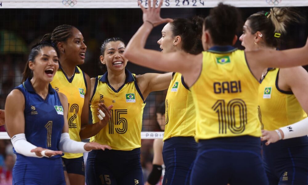 brasil-vence-republica-dominicana-e-vai-a-semifinal-no-volei-feminino