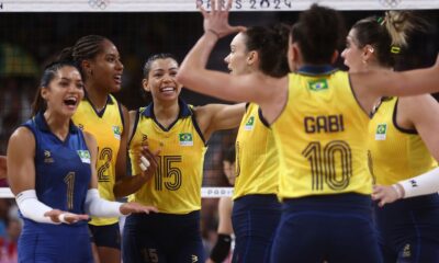 brasil-vence-republica-dominicana-e-vai-a-semifinal-no-volei-feminino