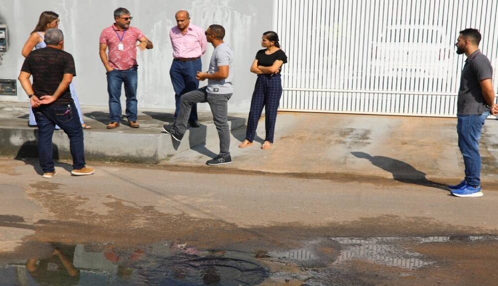 intermediacao-programa-da-ale-rr-atende-denuncia-de-moradores-sobre-esgoto-estourado-no-bairro-cinturao-verde-|-ale-rr-|-assembleia-legislativa-de-roraima