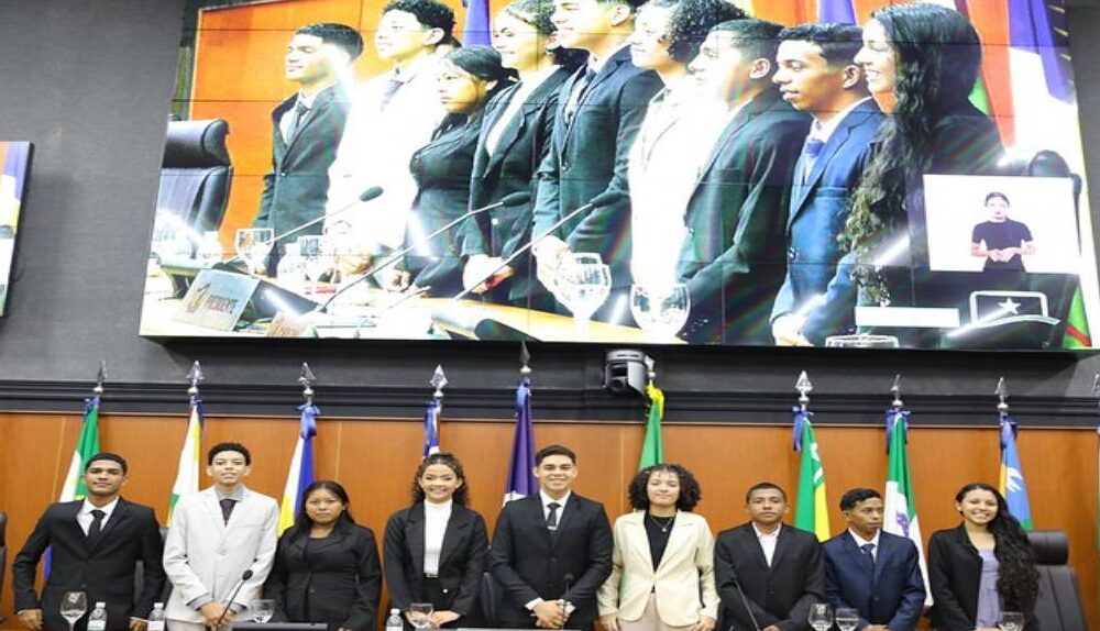 parlamento-jovem-jovens-deputados-tomam-posse-na-assembleia-legislativa-de-roraima-e-elegem-mesa-diretora-|-ale-rr-|-assembleia-legislativa-de-roraima