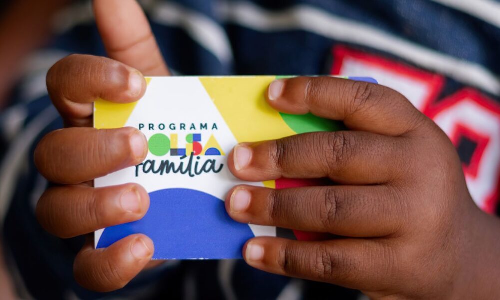 caixa-paga-bolsa-familia-a-beneficiarios-com-nis-de-final-5