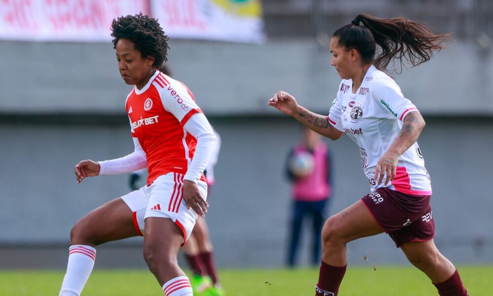 brasileiro-feminino:-ferroviaria-e-inter-disputam-vaga-nas-semifinais