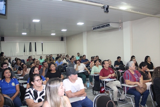 seed-promove-encontro-para-alinhamento-e-atualizacao-de-secretarios-escolares-da-rede-estadual-–-governo-de-roraima