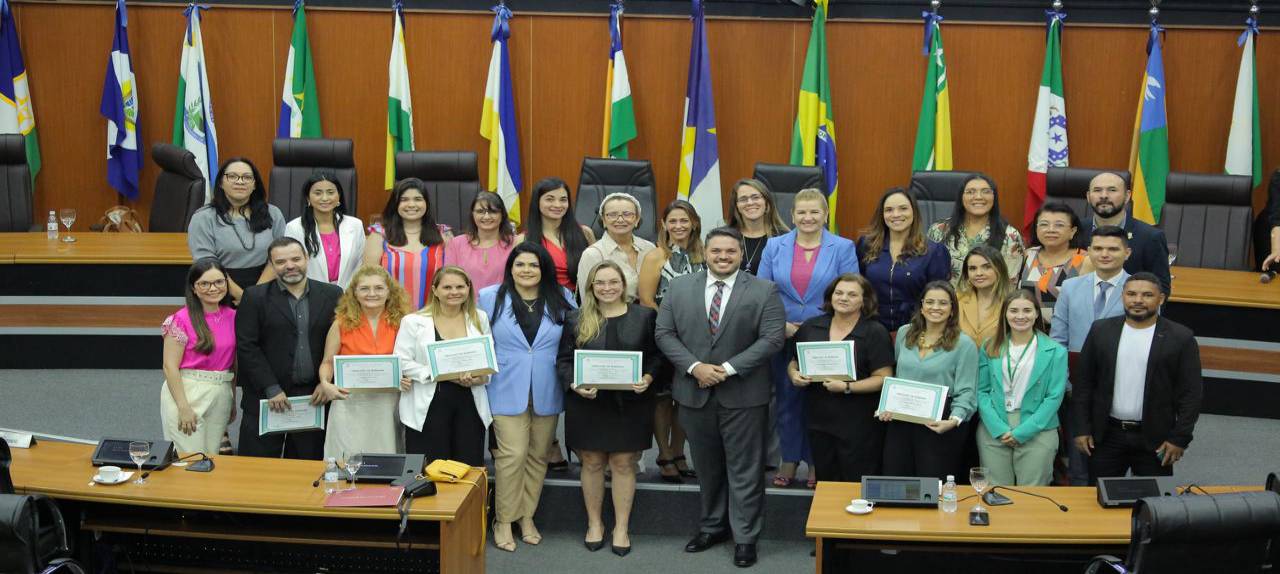 nutricao-e-tecnologia-profissionais-e-professor-doutor-recebem-comenda-orgulho-de-roraima-por-dedicacao-em-suas-areas-de-atuacao-|-ale-rr-|-assembleia-legislativa-de-roraima