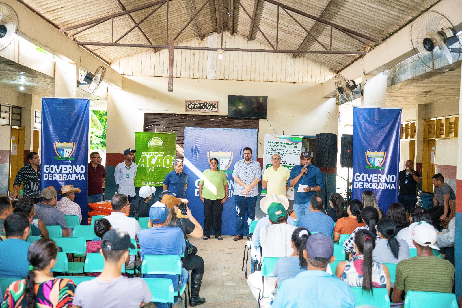 governo-de-roraima-entrega-sementes-de-capim-para-produtores-afetados-por-estiagem-–-governo-de-roraima