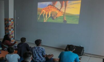 cinema-inclusivo-teamarr-da-ale-rr-promove-sessao-especial-para-desenvolvimento-social-de-jovens-autistas-|-ale-rr-|-assembleia-legislativa-de-roraima