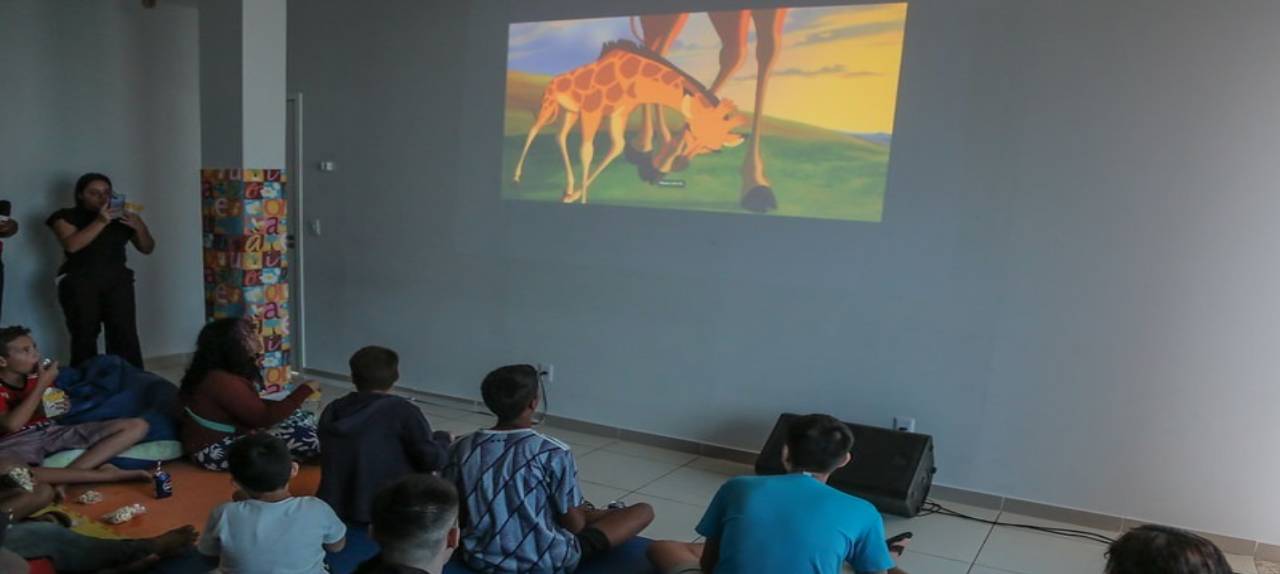 cinema-inclusivo-teamarr-da-ale-rr-promove-sessao-especial-para-desenvolvimento-social-de-jovens-autistas-|-ale-rr-|-assembleia-legislativa-de-roraima