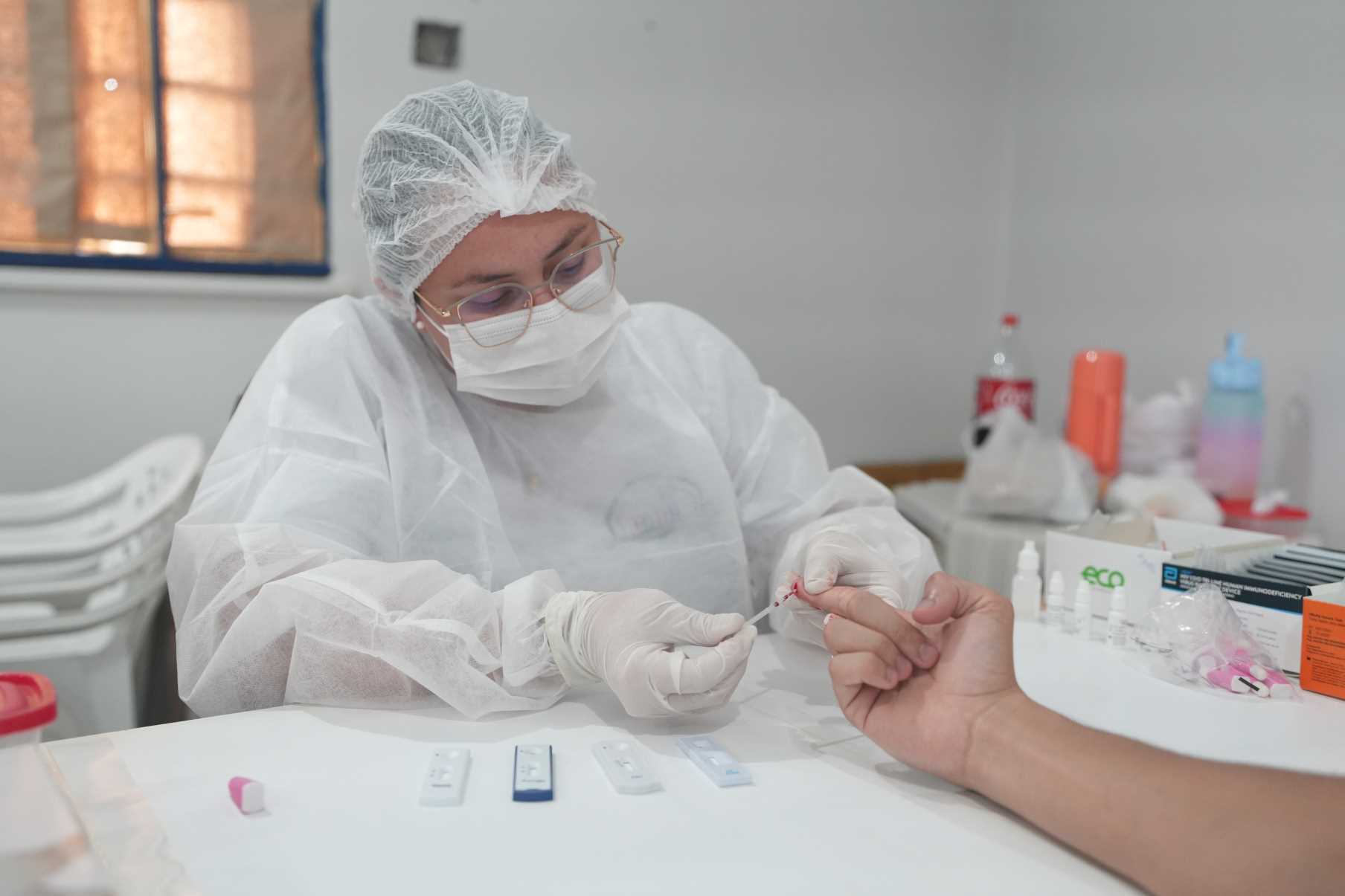 sesau-distribui-e-faz-569-testes-rapidos-e-autotestes-para-ists-na-expoferr-show -–-governo-de-roraima