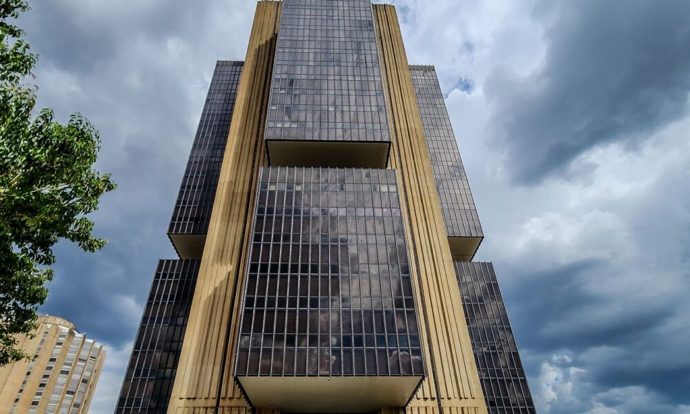 banco-central-anuncia-tres-indicados-para-cargos-de-diretores