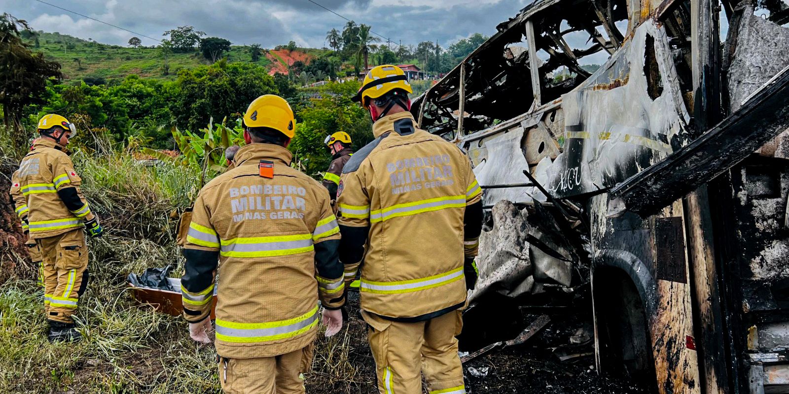policia-identifica-26-das-41-vitimas-do-acidente-em-teofilo-otoni