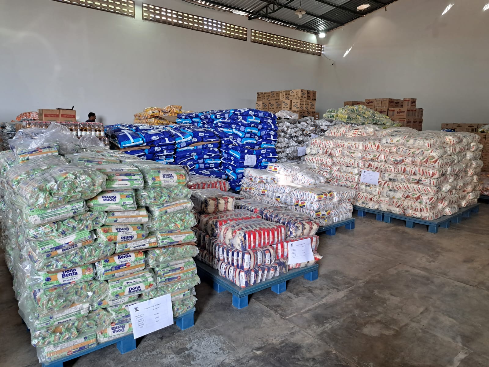 governo-de-roraima-inicia-abastecimento-das-escolas-para-o-ano-letivo-de-2025-–-governo-de-roraima