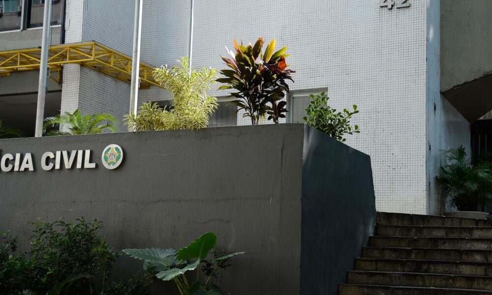 preso-ex-pm-suspeito-de-treinar-traficantes-do-comando-vermelho,-em-sp