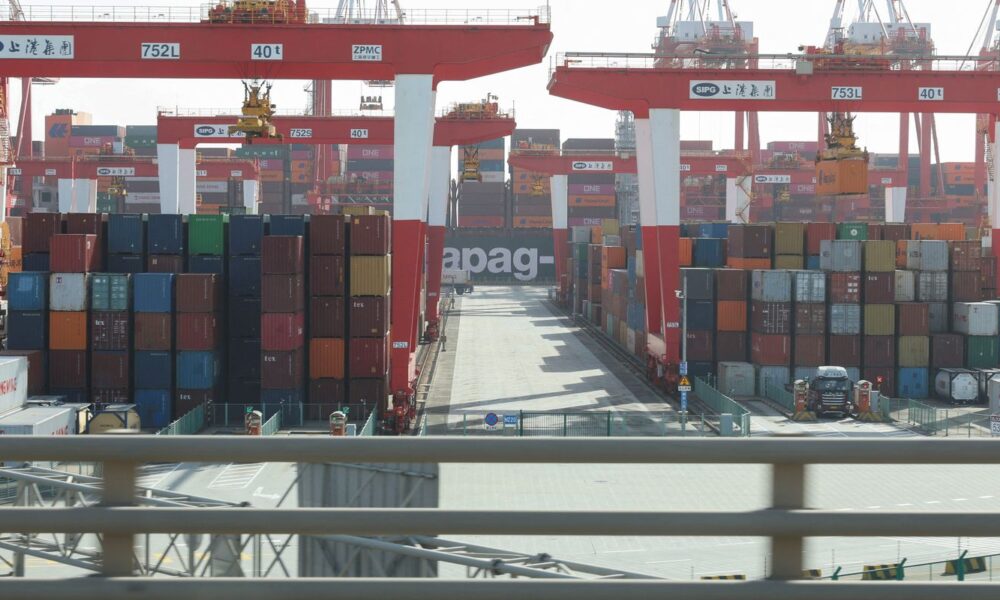 eua-vao-taxar-produtos-da-china-em-104%-a-partir-desta-quarta