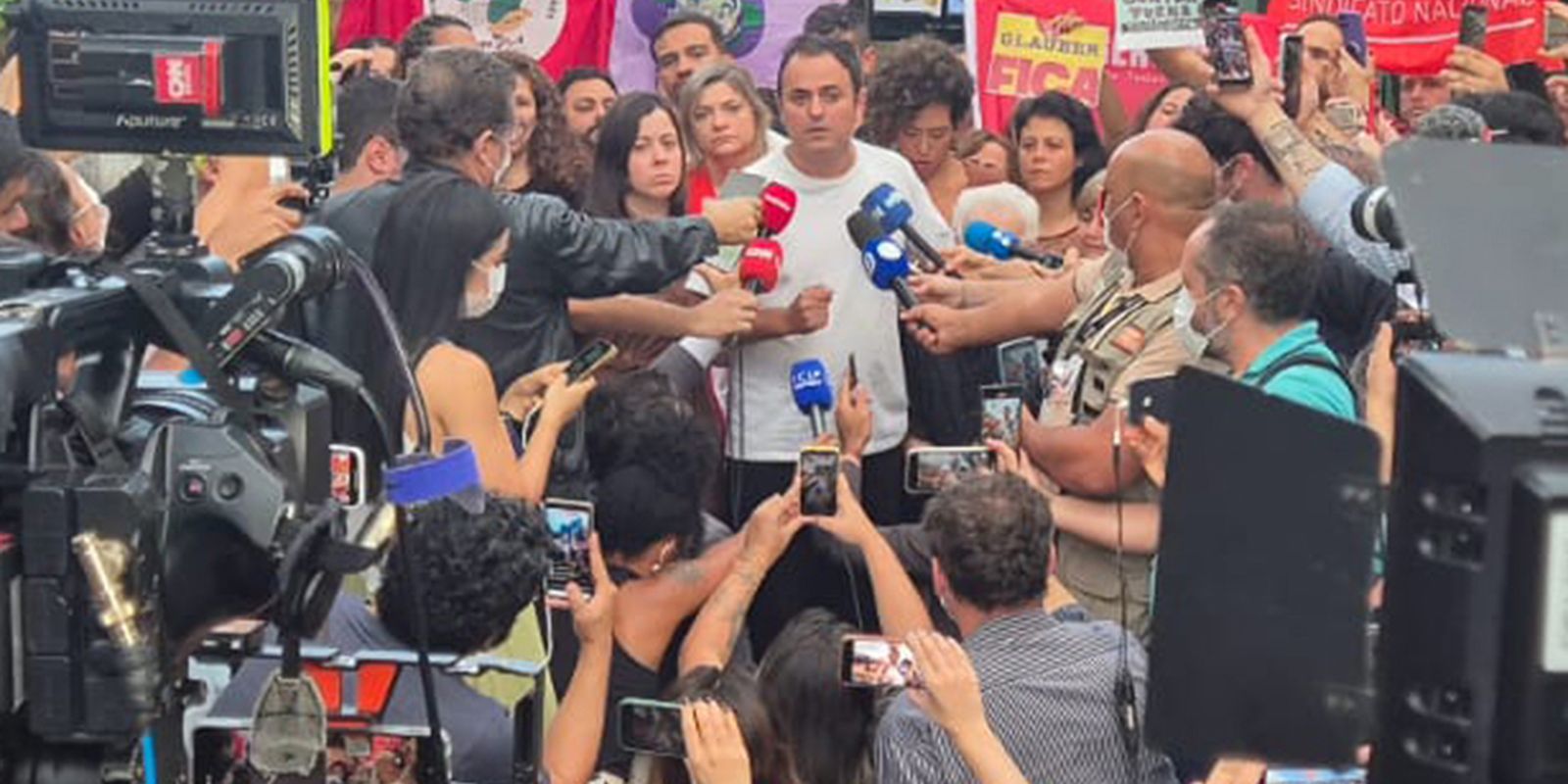 glauber-braga-encerra-greve-de-fome-apos-acordo-com-hugo-motta