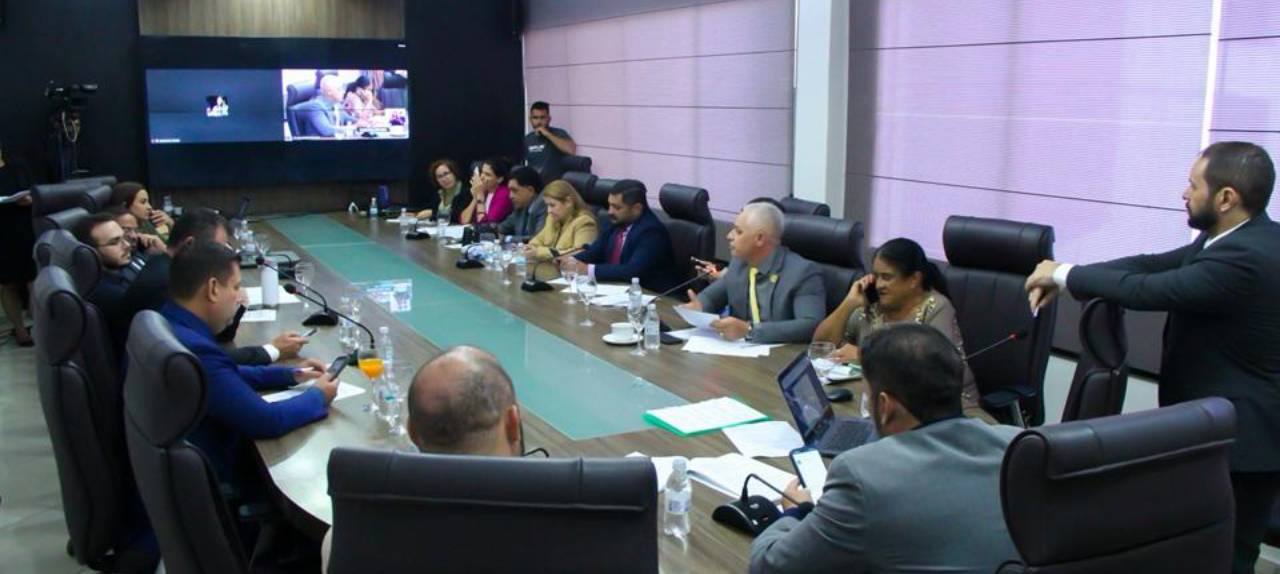 poderes-deputados-aprovam-criacao-de-cargos-no-tj-rr-e-mudanca-no-fundo-especial-do-mp-rr-|-ale-rr-|-assembleia-legislativa-de-roraima