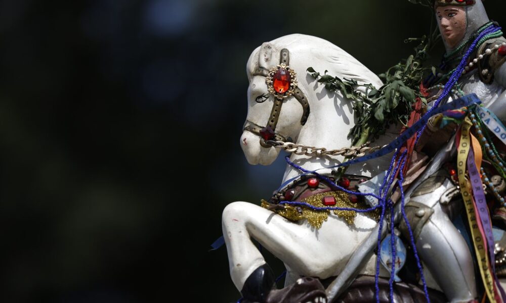 caminhos-da-reportagem-mostra-sincretismo-da-festa-de-sao-jorge