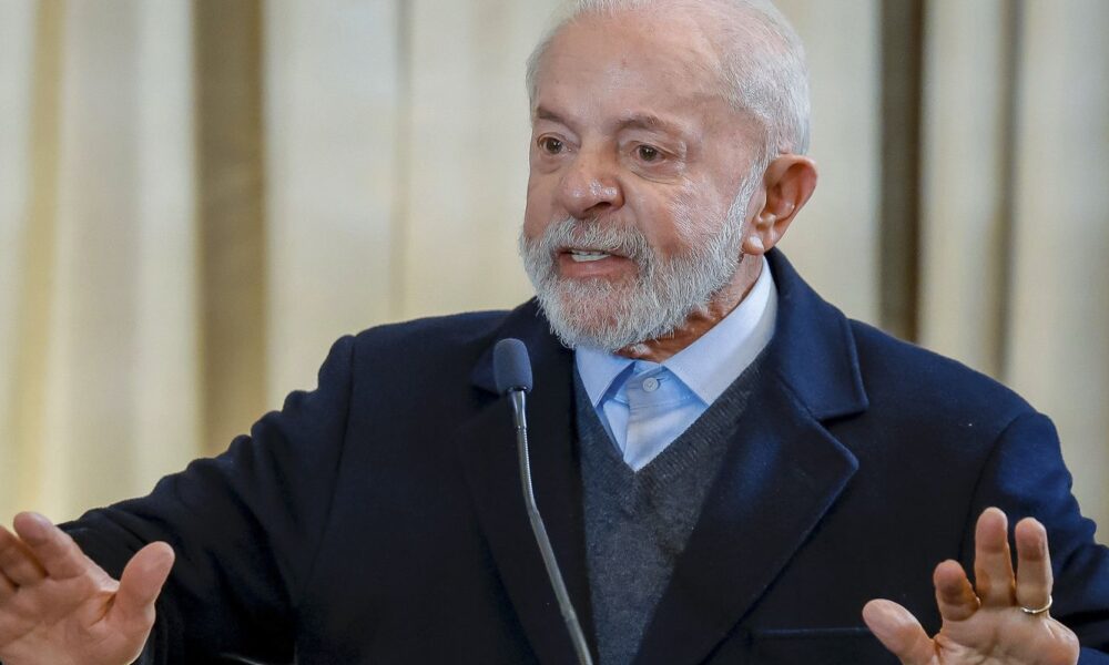 nenhum-aposentado-tera-prejuizo,-diz-lula-sobre-descontos-indevidos