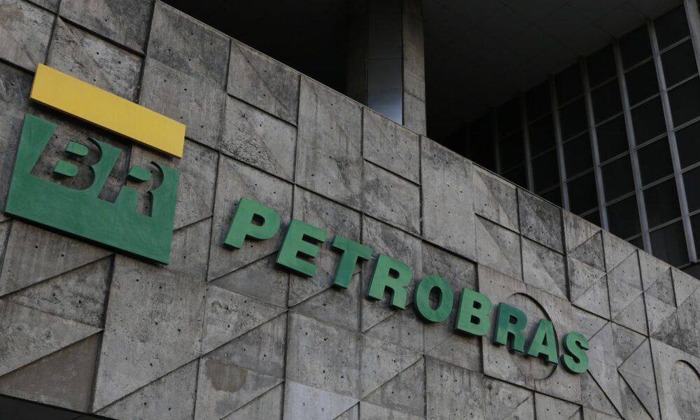 petrobras-anuncia-novos-pocos-e-retomada-de-fabricas-de-fertilizantes