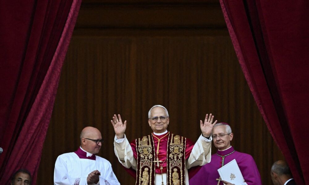papa-pede-fim-da-guerra-de-palavras-e-libertacao-de-jornalistas-presos